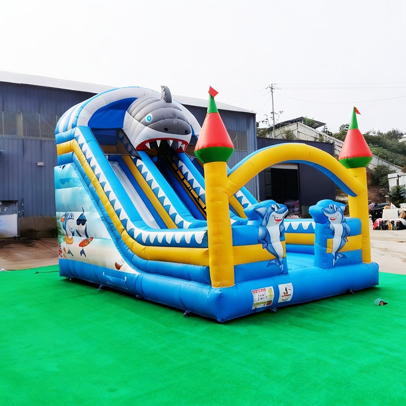 Toboggan gonflable compact à l - Kids Outdoor Playground avis et prix