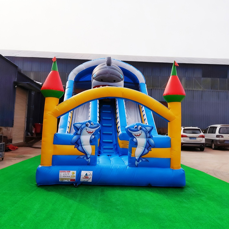 Toboggan gonflable compact à l - Kids Outdoor Playground avis et prix
